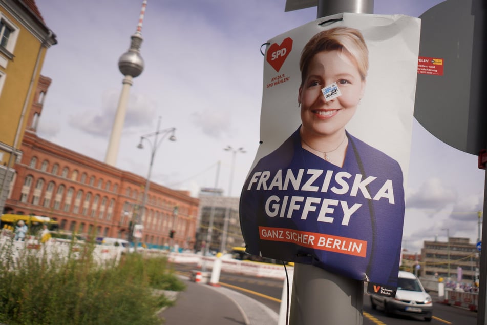 Abgeordneten-Hauswahl in Berlin: Olaf Scholz ist beim Kickoff der Berliner SPD dabei