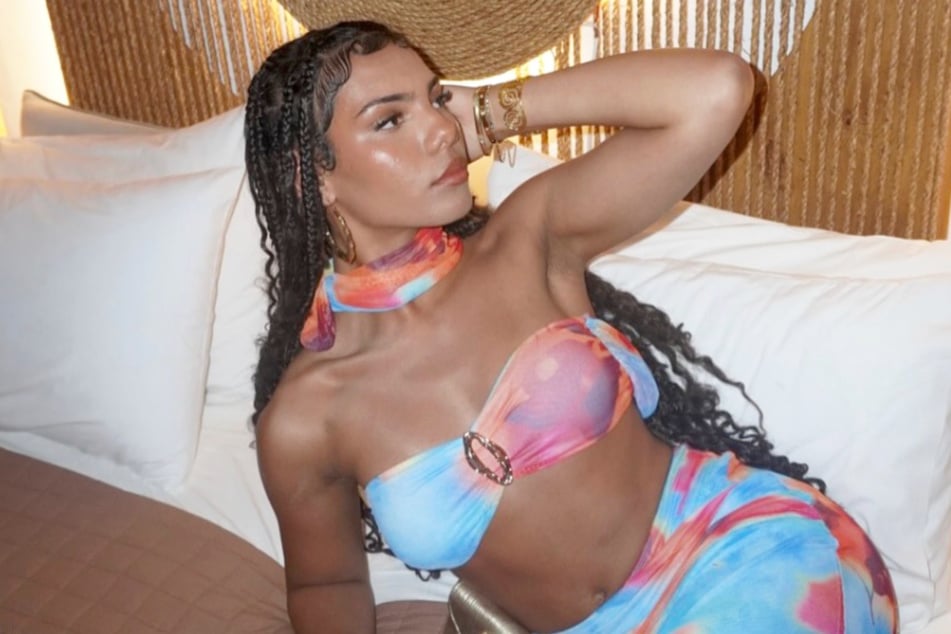 Ihr Vater ist Italiener, ihre Mutter hat kolumbianisch-ecuadorianische Wurzeln. Aufgewachsen ist Giada in Neapel.