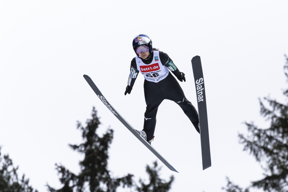 "Rote Rosen" muss für Skispringen und Biathlon Platz machen. (Archivbild)