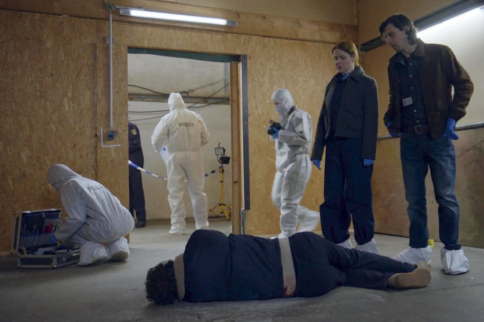 Toni und Schmitti müssen jetzt auch noch einen zweiten Mord aufklären - haben sie es mit einem Serientäter zu tun?