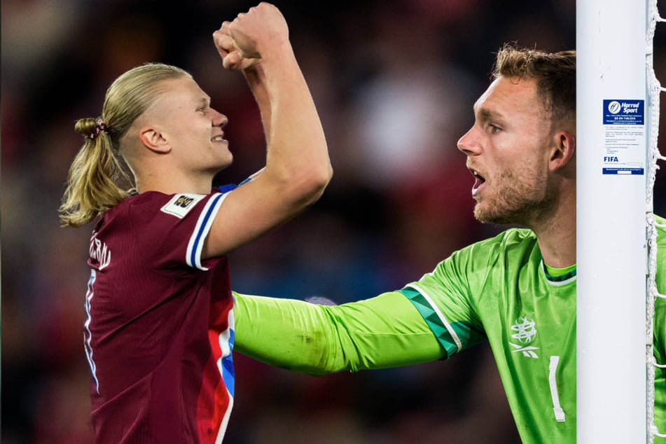 HSV-Keeper Daniel Peretz (r) hielt in der WM-Quali zwei Elfmeter von Superstar Erling Haaland, verlor mit Israel aber trotzdem 0:5 gegen Norwegen.