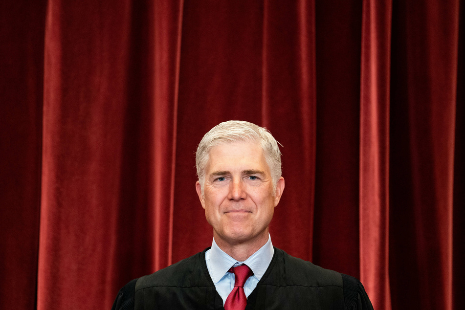 Conservative Justice Neil Gorsuch argued that a decision on vaccine mandates should be left to Congress or the states.