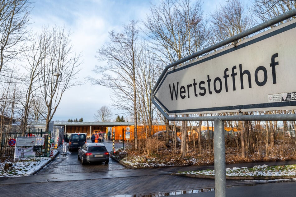 Einige Wertstoffhöfe in Chemnitz schließen am Freitag eher.