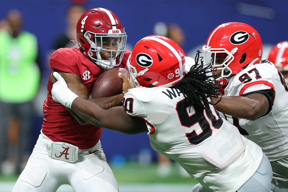 The 2024 Georgia away game against Alabama has seen a surge in hotel prices, causing roadblocks for Bulldogs fans to pack the Crimson Tide stadium.