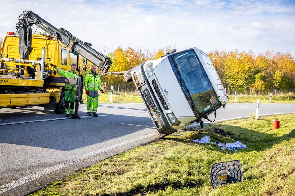 Der Kleintransporter wurde abgeschleppt.