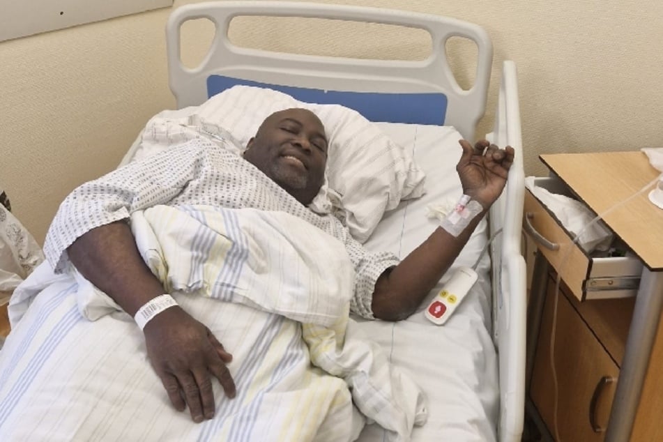 Aufgrund seines Asthmas musste er in ein Leipziger Klinikum eingeliefert werden.