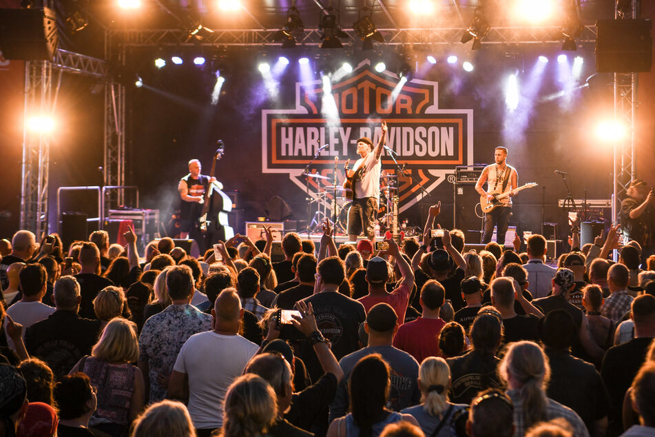 Von Musik-Acts bis Stuntshow – bei den Harley Days erwartet Euch ein abwechslungsreiches Programm.