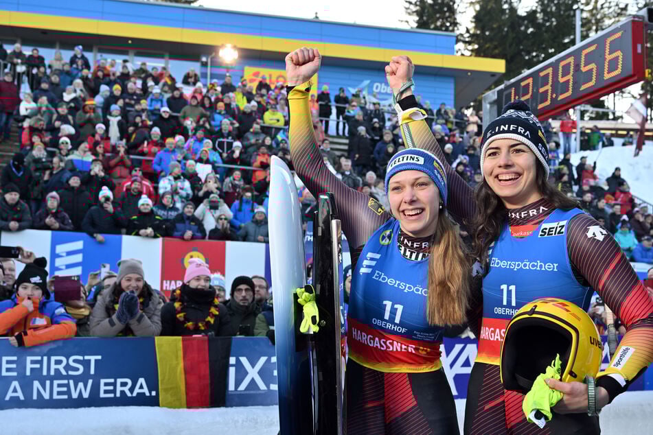 Jessica Degenhardt (23, r.) und Cheyenne Rosenthal (25, l.) holten in Oberhof den EM-Titel. Ihre glänzende Form können sie bei Olympia aber nicht unter Beweis stellen.