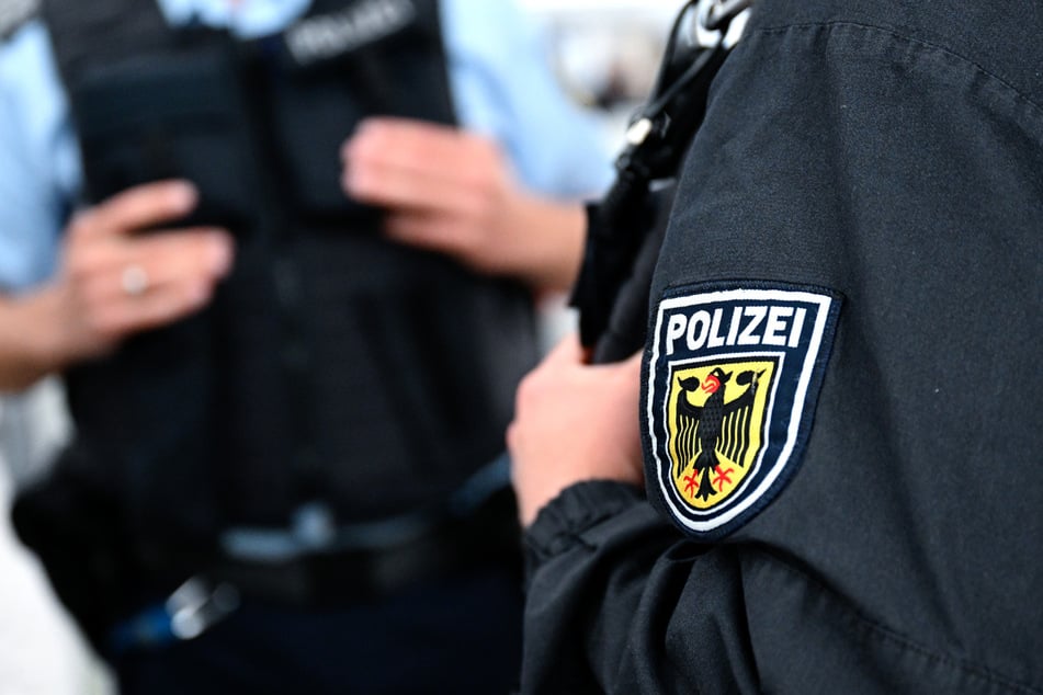 Auch als ihn die Bundespolizei später kontrollieren wollte, leistete der Mann zunächst Widerstand. (Symbolbild)