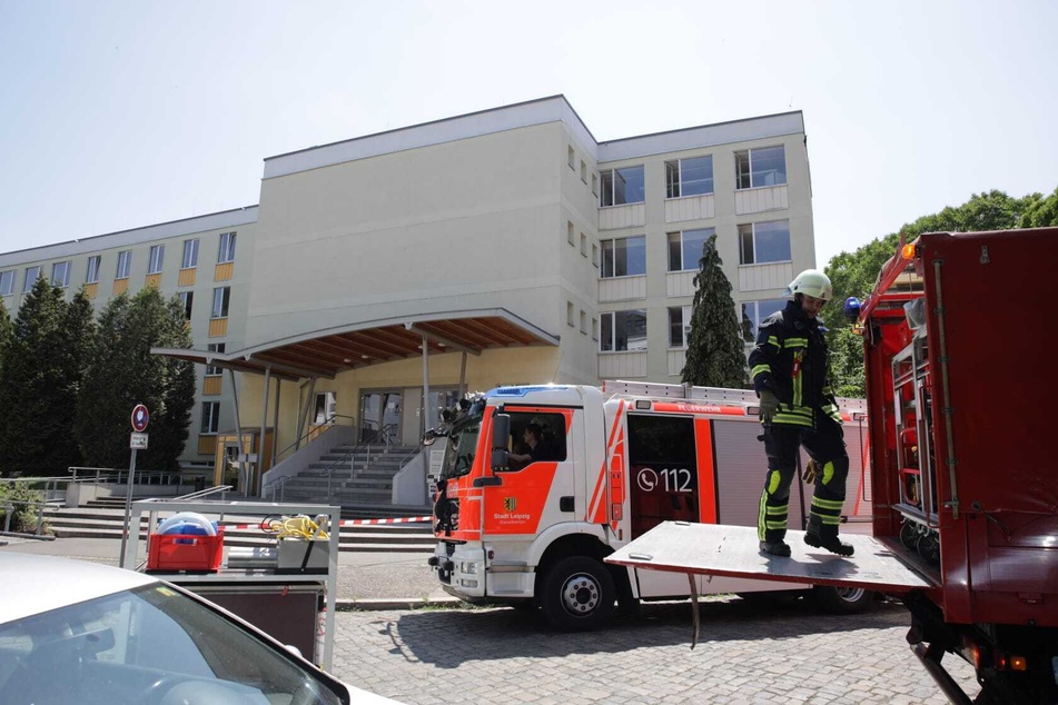 Im Gebäude des Leipzig Kollegs ist es am Montag zu einem Gefahrguteinsatz der Feuerwehr gekommen.