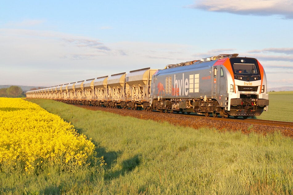 Die Leitstelle der Havelländischen Eisenbahn AG in Wustermark steuert zentral den Bahnbetrieb.