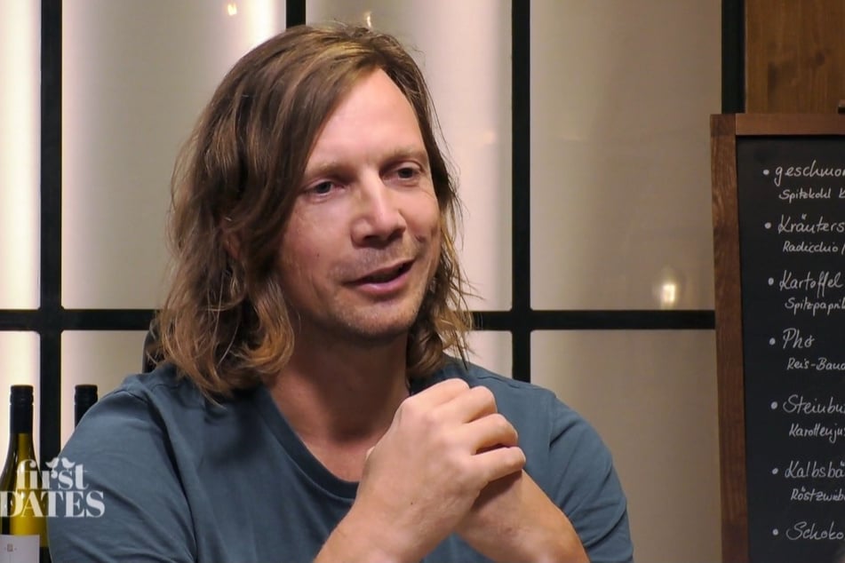 Sebastian (42) ist ebenso wie Laura (36) gerne an der frischen Luft unterwegs und treibt dabei jede Menge Sport.