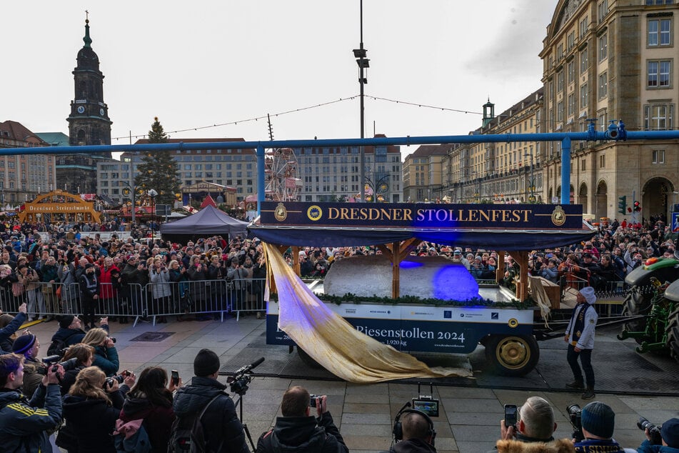 Was ein prächtiger Anblick: Die Präsentation des diesjährigen Riesenstollens.