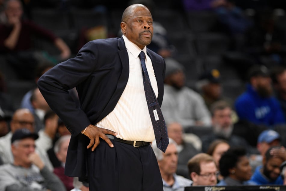 Patrick Ewing, früherer Basketball-Profi und derzeitiger Cheftrainer von Georgetown, ist auf dem Weg der Besserung.