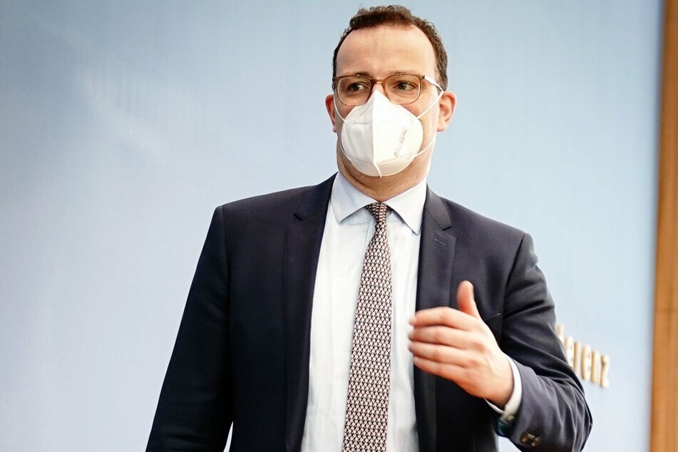 Bundesgesundheitsminister Jens Spahn (40, CDU) macht Impf-Hoffnung für Hausärzte.