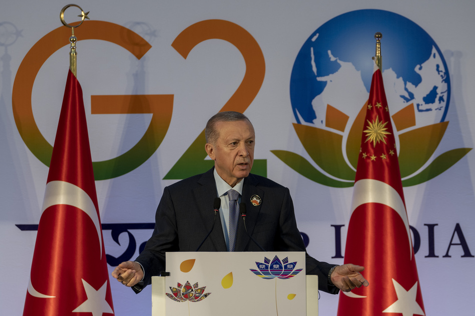 Recep Tayyip Erdogan (69), Präsident der Türkei, während einer Pressekonferenz zum Abschluss des G20-Gipfels in Neu Delhi.