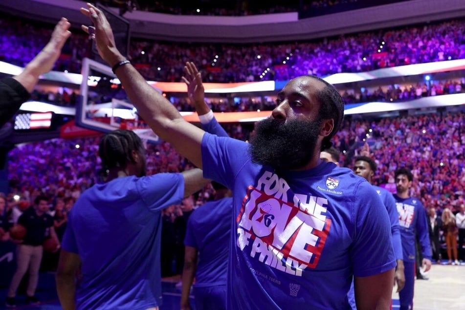 Sixers' James Harden set off a major alarm in Philadelphia, asserting general manager Daryl Morey is a liar and intensifying the team's trade situation.