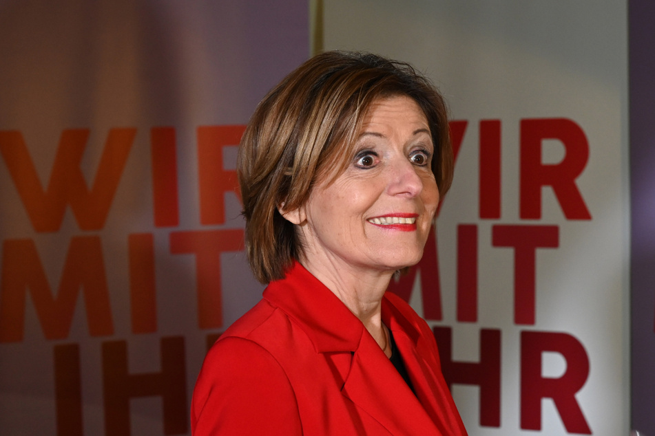 Erfreute Miene bei Malu Dreyer (60, SPD) nach Verkündung des Wahlergebnisses.