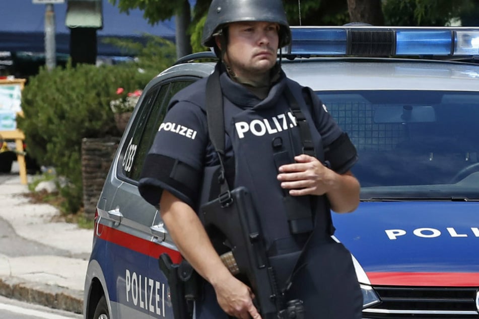 Bei Demo gegen Gewalt an Frauen: Türken gehen auf Kurden und Antifa los