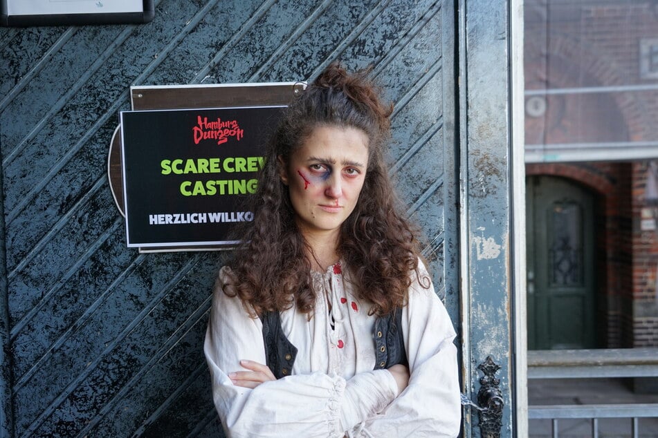 "Im Dungeon darf man keine Scheu davor haben, etwas auszuprobieren, sich fallen zu lassen und einfach Spaß am Grusel zu haben", weiß Schauspielerin Juliane Neu.