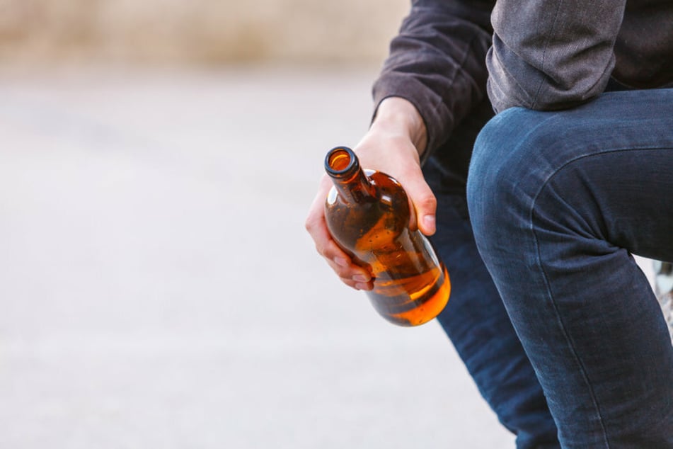 Der stark alkoholisierte Mann wurde nach seinen Entgleisungen von den Polizisten belehrt. Folgenlos werden seine Aktionen wohl aber nicht bleiben. (Symbolfoto)