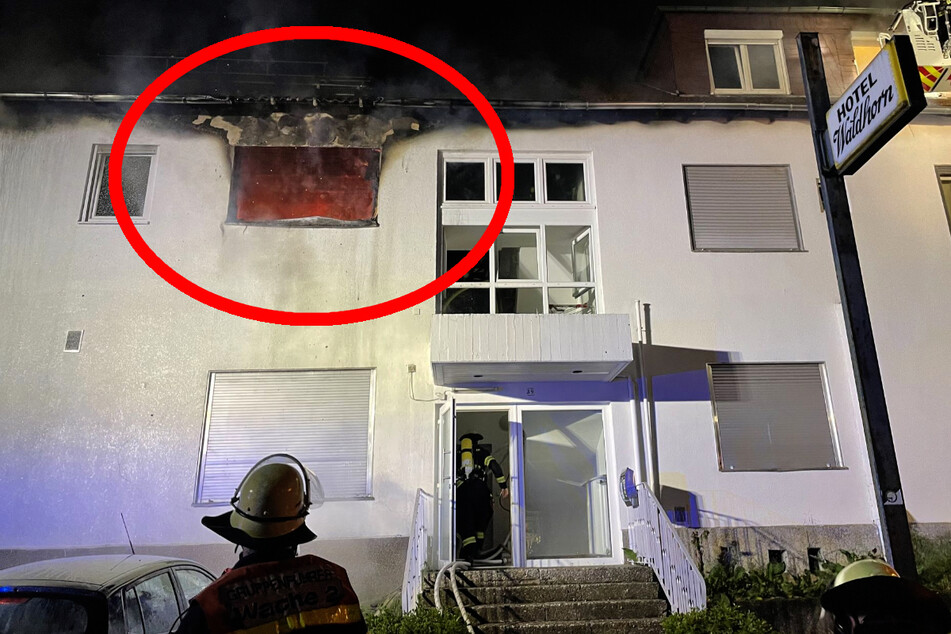 Zehn Verletzte bei Wohnhausbrand in Mainz: Bewohner springt aus dem Fenster