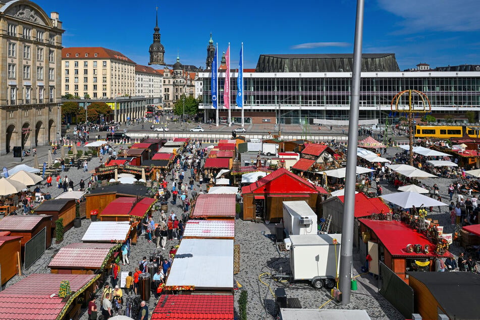 Auf dem Dresdner Herbstmarkt erwarten Euch tolle Stände. (Archivfoto)