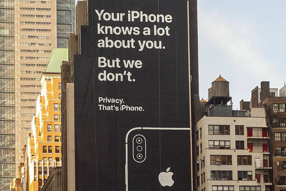 A building front in New York advertising Apple's focus on user privacy.