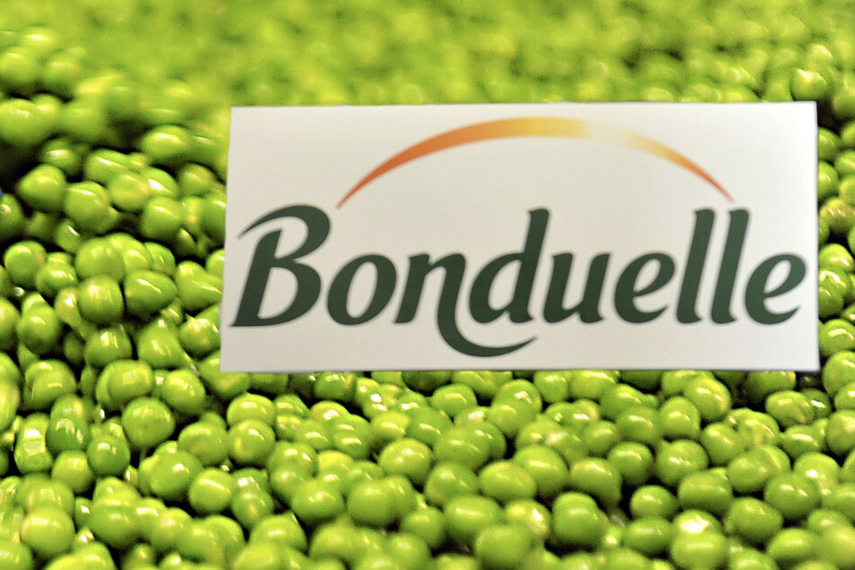 Angeblich setzt Bonduelle seine Geschäfte in Russland nur deshalb fort, um der Bevölkerung den Zugang zu Lebensmitteln zu gewährleisten.
