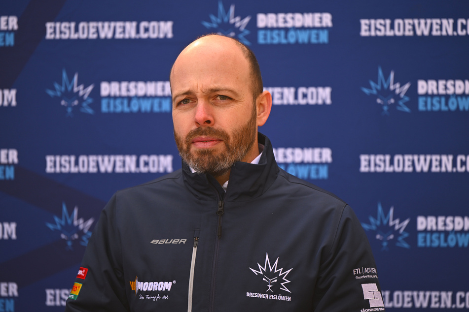 Eislöwen-Geschäftsführer Maik Walsdorf (36) kann dieses Jahr entspannt in den Lizenzierungsprozess gehen.