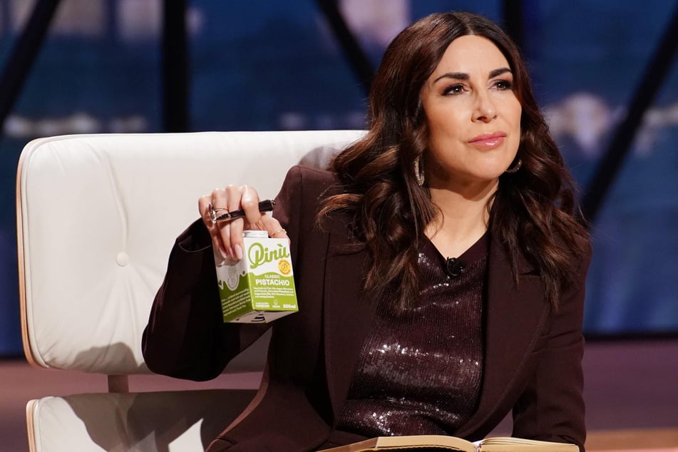 Judith Williams (54) hat von Fußball offenbar wenig Ahnung, interessiert sich aber für die Pistazienmilch.