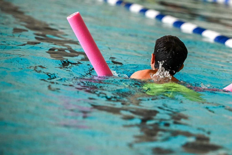 Köln: Schwimmkurse für Groß und Klein: Hier sind in den Herbstferien noch Plätze frei