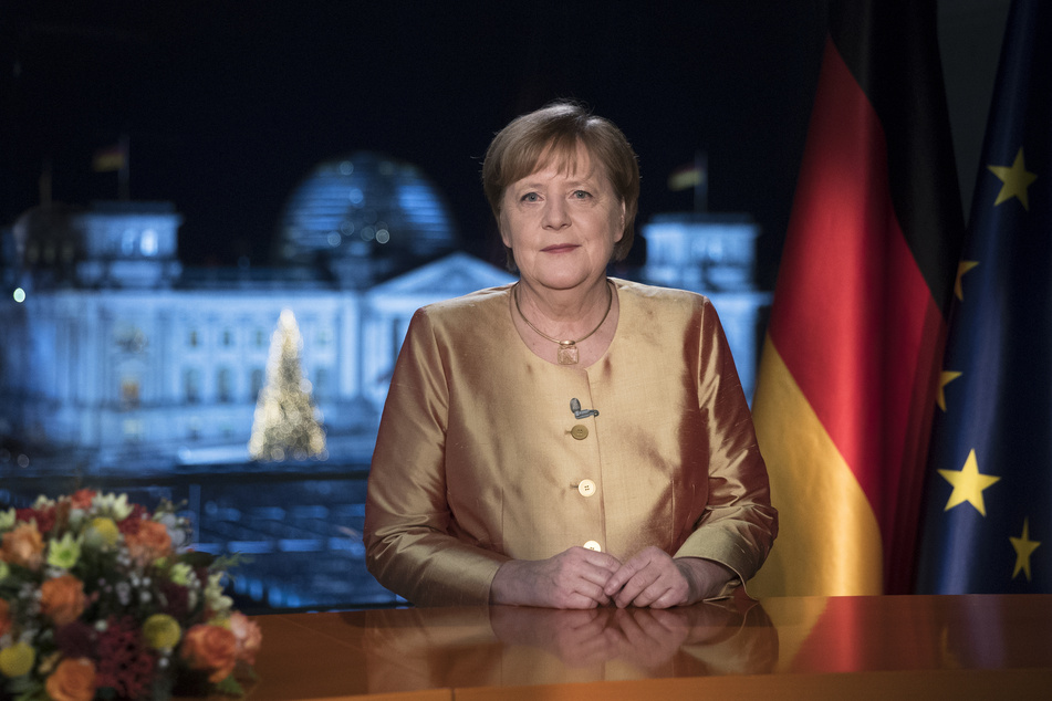 Angela Merkel (66) dankt in ihrer letzten Neujahrsansprache als Bundeskanzlerin noch einmal allen, die sich an die Corona-Regeln halten.