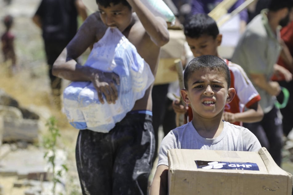 US-backed Gaza aid centers to close temporarily after Israel opens fire in horrific massacre