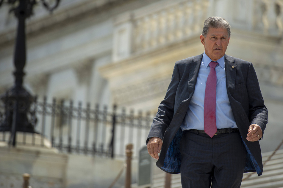 Is Joe Manchin planning to leave the Democratic Party?