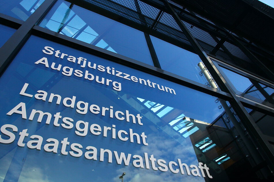 Mit dem Schuldspruch folgte die Kammer in Augsburg weitgehend dem Antrag der Staatsanwaltschaft.