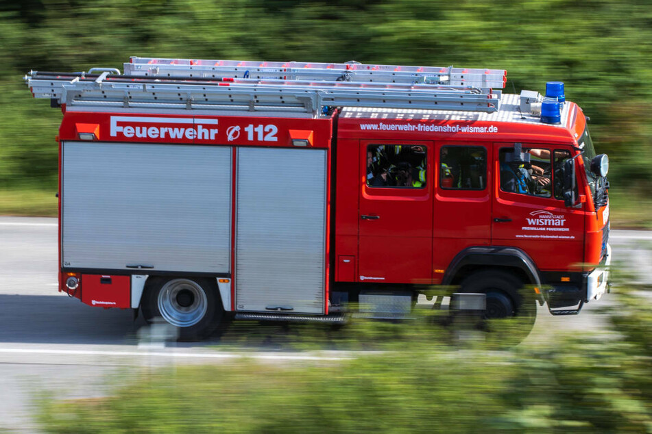 Der 68-Jährige, der am vergangenen Freitag bei einem Brand in Rogeez schwere Verletzungen erlitten hatte, ist am Donnerstagnachmittag in einer Berliner Spezialklinik gestorben.