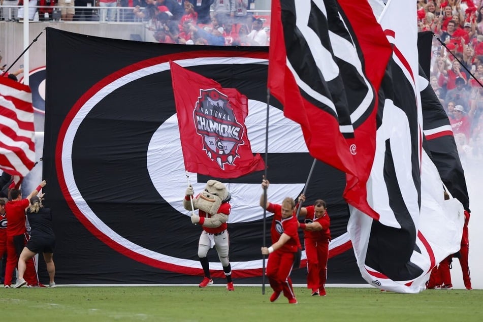 Heading into Week 3 of college football, the Georgia Bulldogs are back as the best team in the nation for the first time since last season.
