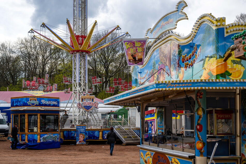 Auf dem Chemnitzer Hartmannplatz ist wieder Rummel.