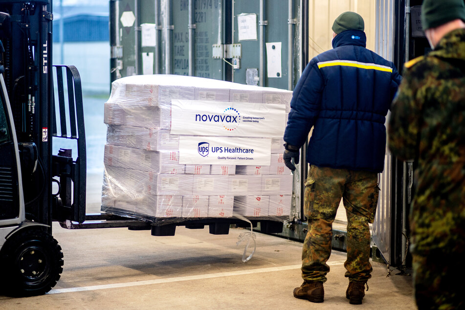 Der Corona-Impfstoff Nuvaxovid von Novavax wird ausgeliefert.