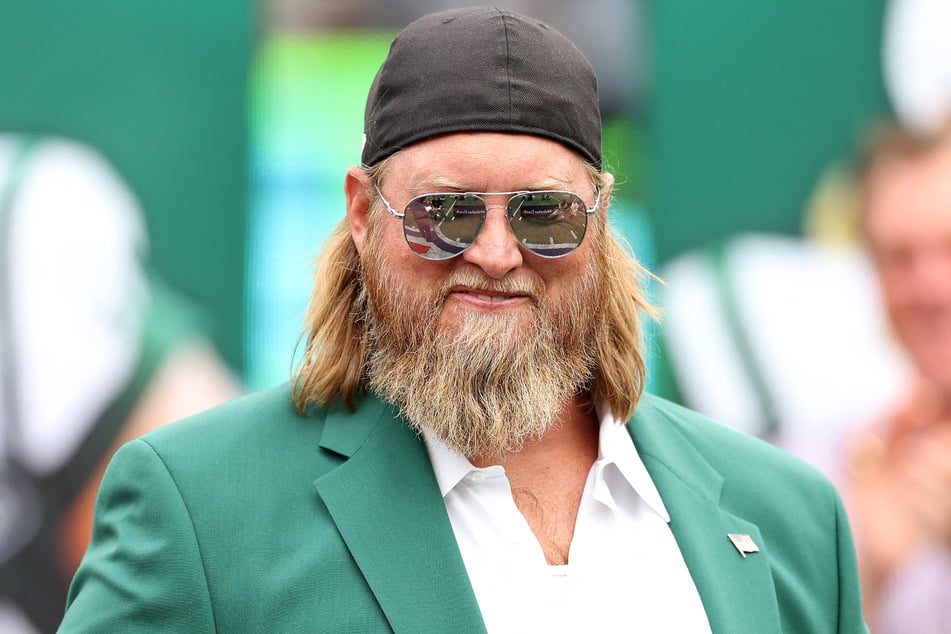 Former New York Jets center Nick Mangold has passed away at 41 years old.