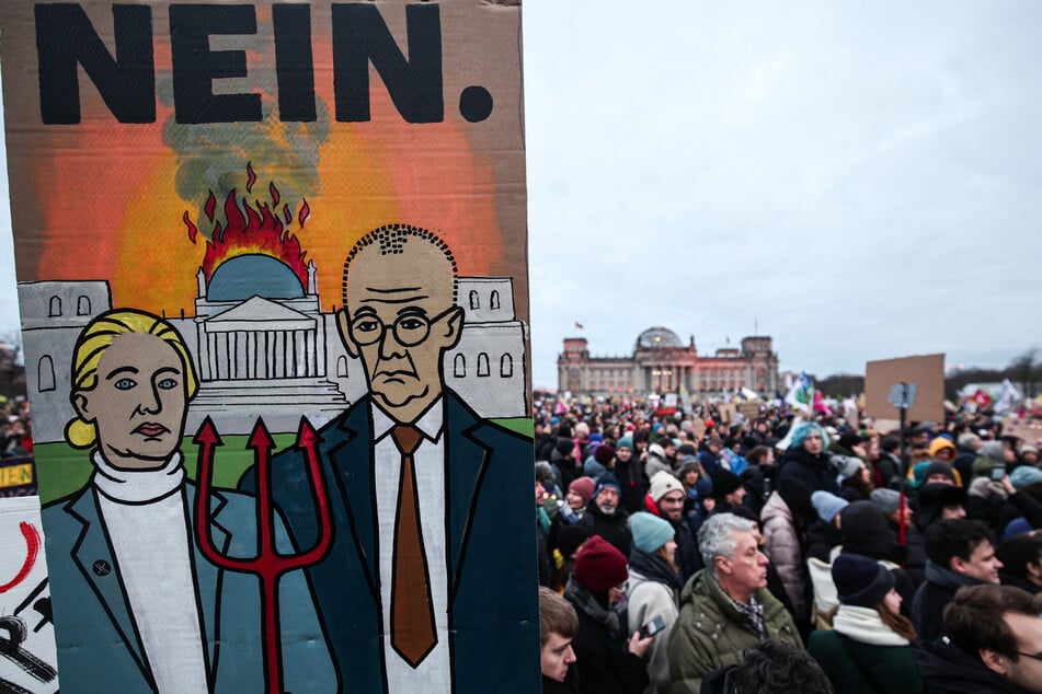 Merz löste Ende Januar 2025 eine Vielzahl von Protesten aus, als er mithilfe von Stimmen der AfD einen Plan zur Verschärfung des Asylrechts auf den Weg brachte. (Archivfoto)