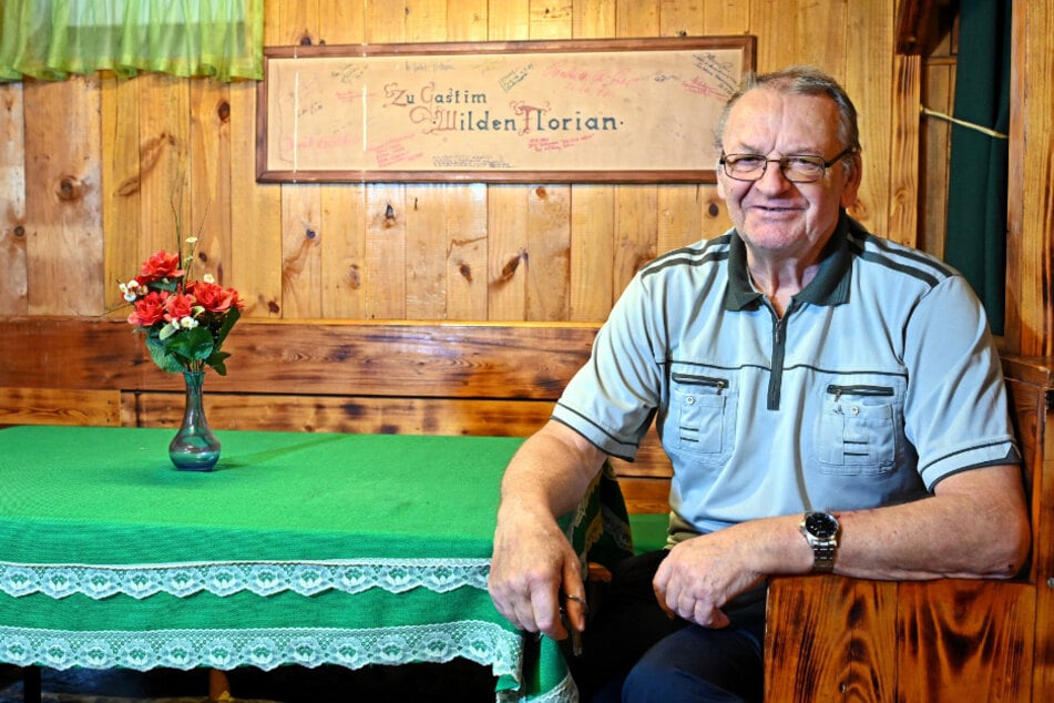 Ende der 1970er-Jahre richteten die Neubau-Bewohner hingebungsvoll ihren Gemeinschaftsraum ein. Heute ist Karl-Heinz Diener der einzige, der sich darum kümmert.