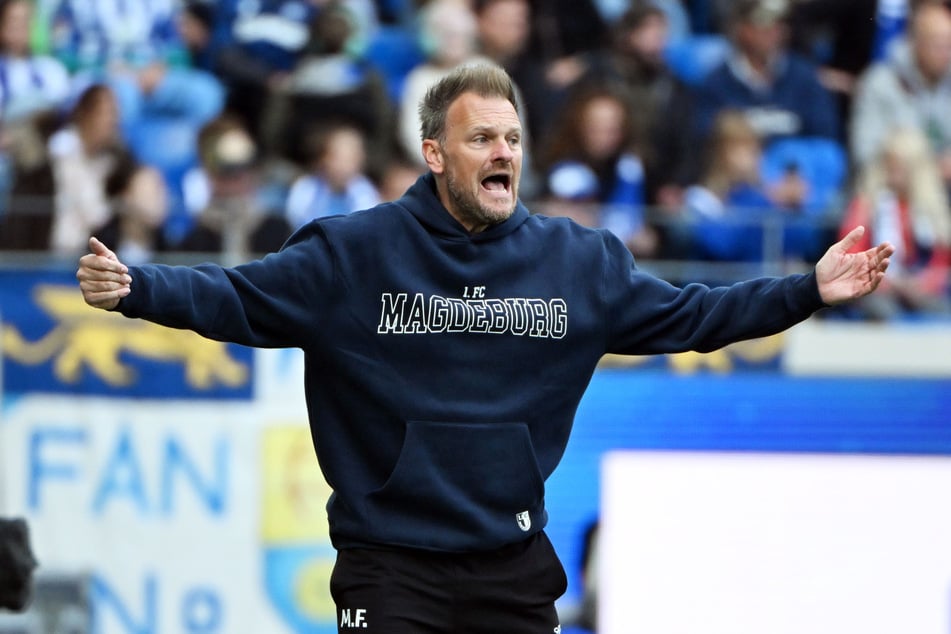 Restlos bedient. Chefcoach Markus Fiedler (39) steckt mit dem 1. FC Magdeburg in der Krise.