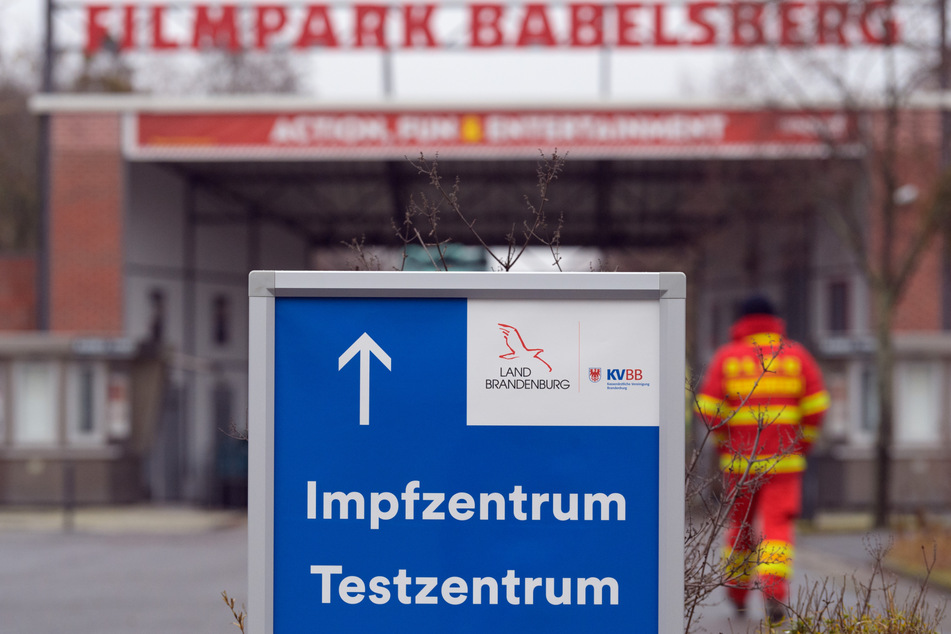 Für den Besuch des Filmparks sollten Tickets möglichst vorab online gebucht werden, weil die Besucherzahl wegen der Corona-Abstandsregeln beschränkt ist.