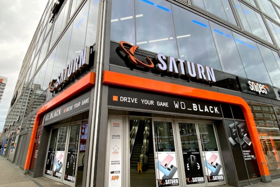 Saturn in Berlin-Mitte Alexanderplatz.
