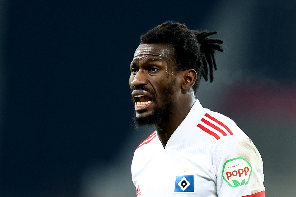 Um die Identität von HSV-Profi Bakery Jatta (22) ranken sich viele Gerüchte. Ein neues Gutachten belastet den Gambier schwer.
