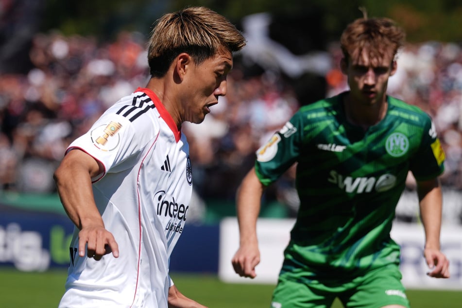 Ritsu Doan gab ein starkes Debüt im Trikot der Adlerträger und wurde zum besten Mann des Spiels.