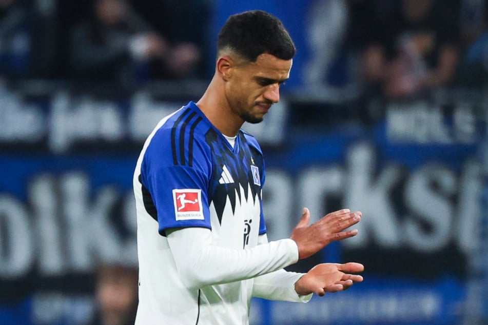 HSV-Stürmer Robert Glatzel (32) darf nach seinem Frust-Interview nicht mit zum Auswärtsspiel nach Dortmund. (Archivfoto)