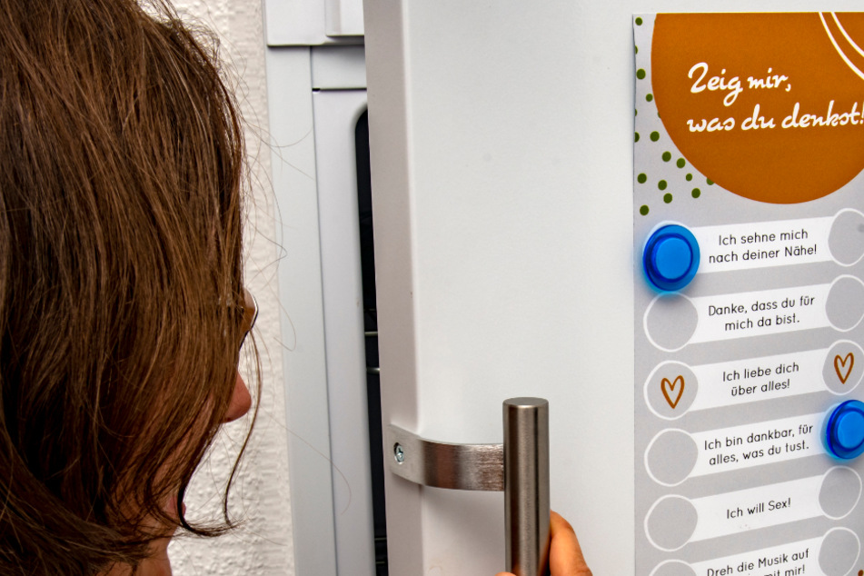 Neu ist auch die Magnettafel: quasi ein Beziehungs-Barometer für den Kühlschrank.